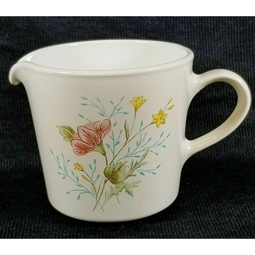 Corning Cornerstone Summer Mist Creamer 6oz USA 2.5" delicate florals Corelle